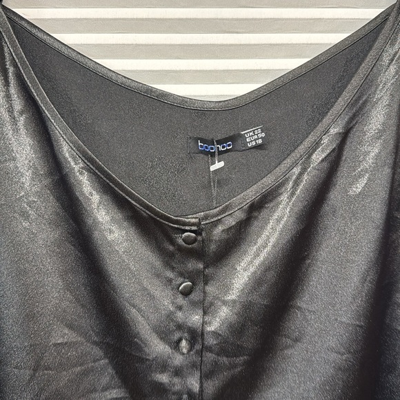 Boohoo NWT Black Plus Button Through Satin Camisole Size 18 - Picture 3 of 9